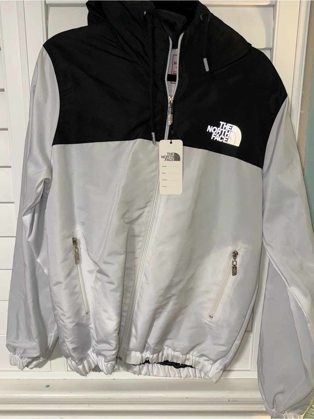 The North Face Men's Two-Tone Hooded Windbreaker - Black & White